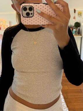 Hollister Black & Light Gray Long-Sleeve Raglan Ribbed Top